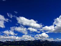 Wolken 19  Haufenwolken (Cumulus) am 10.08.2011 &uuml;ber den Allg&auml;er Alpen.